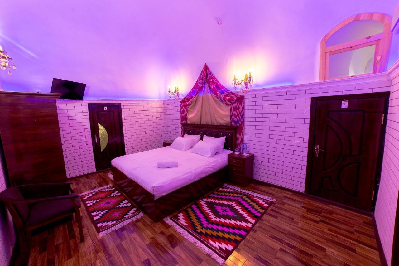 Feruzkhan Hotel Madrasah Khiva Bagian luar foto
