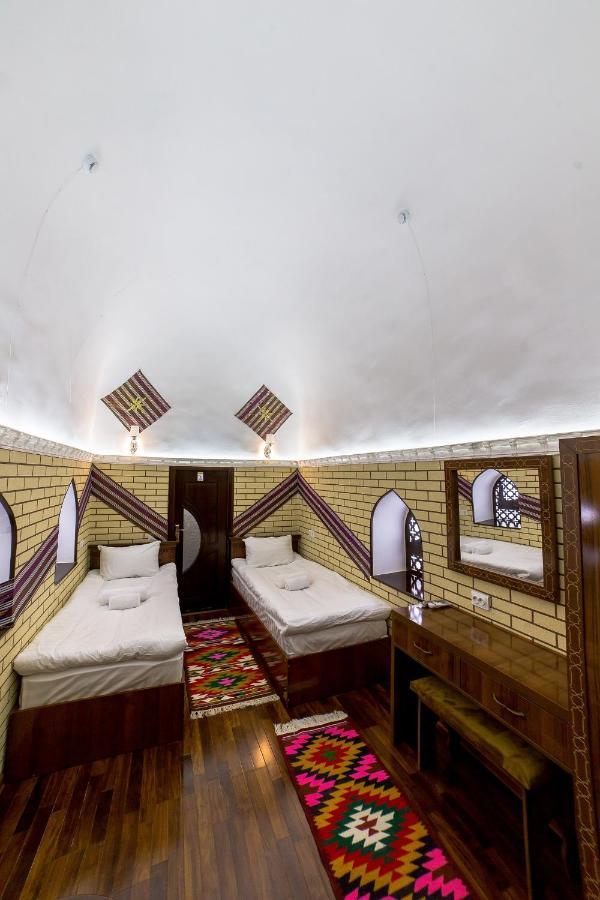 Feruzkhan Hotel Madrasah Khiva Bagian luar foto