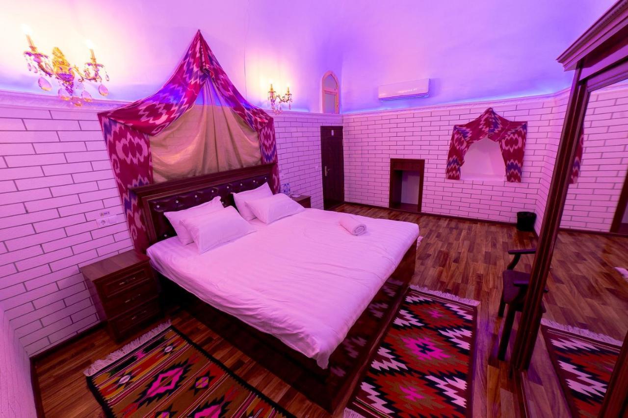 Feruzkhan Hotel Madrasah Khiva Bagian luar foto