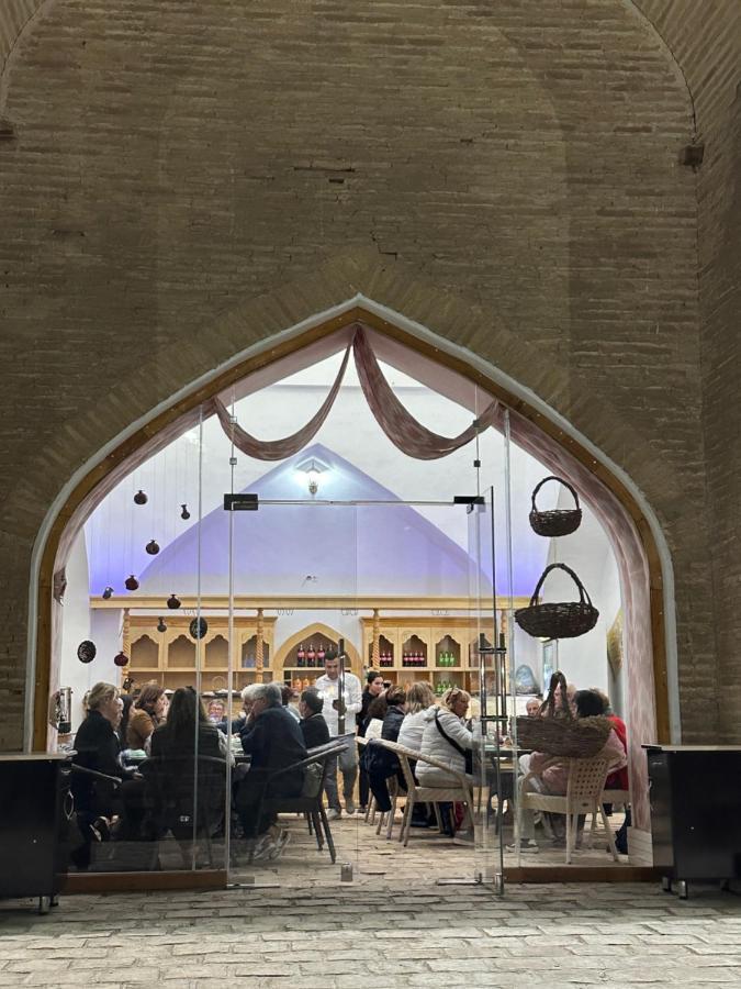 Feruzkhan Hotel Madrasah Khiva Bagian luar foto