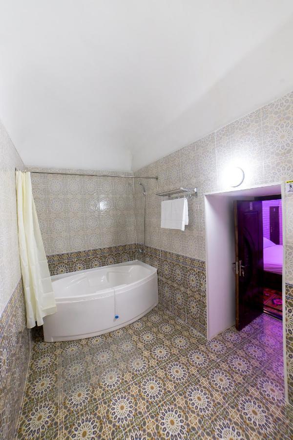 Feruzkhan Hotel Madrasah Khiva Bagian luar foto
